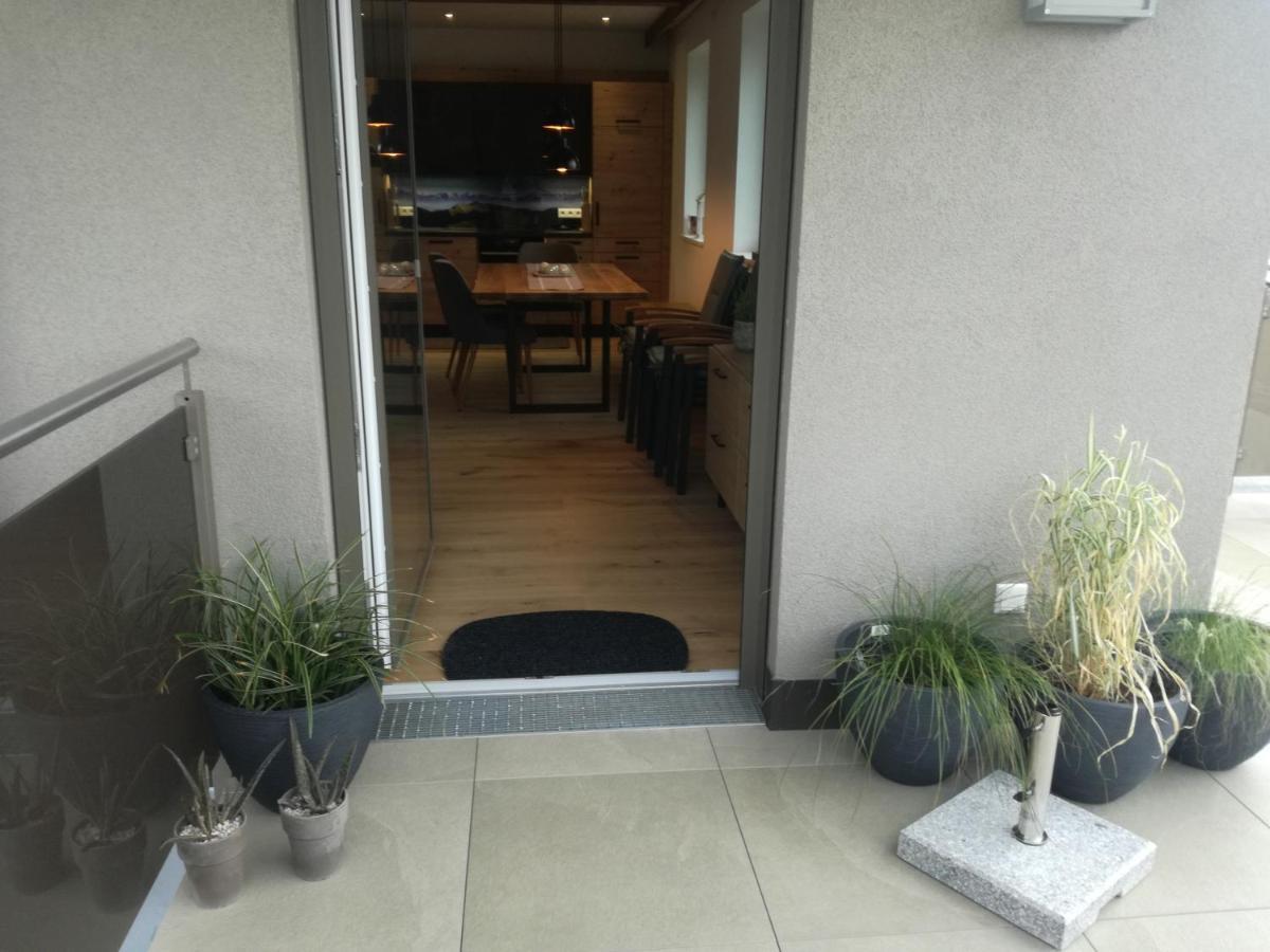 Appartement Ferienwohnung Bergahorn Groebming Grobming Esterno foto