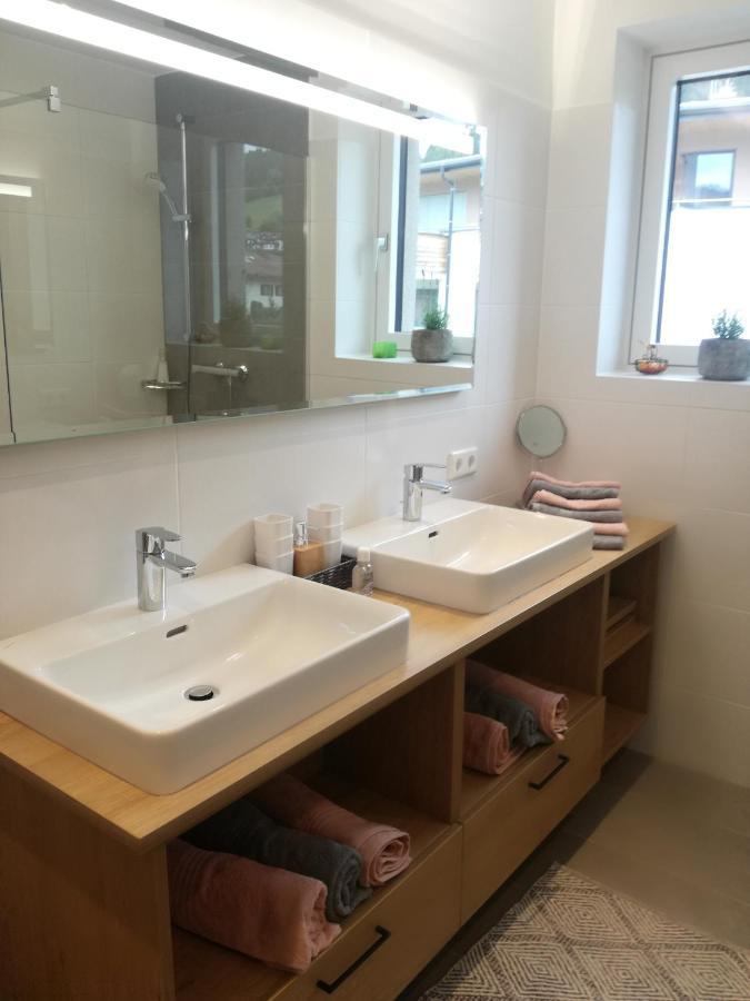 Appartement Ferienwohnung Bergahorn Groebming Grobming Esterno foto